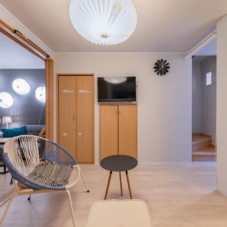 Ritz Place Nishikujo Осака Экстерьер фото