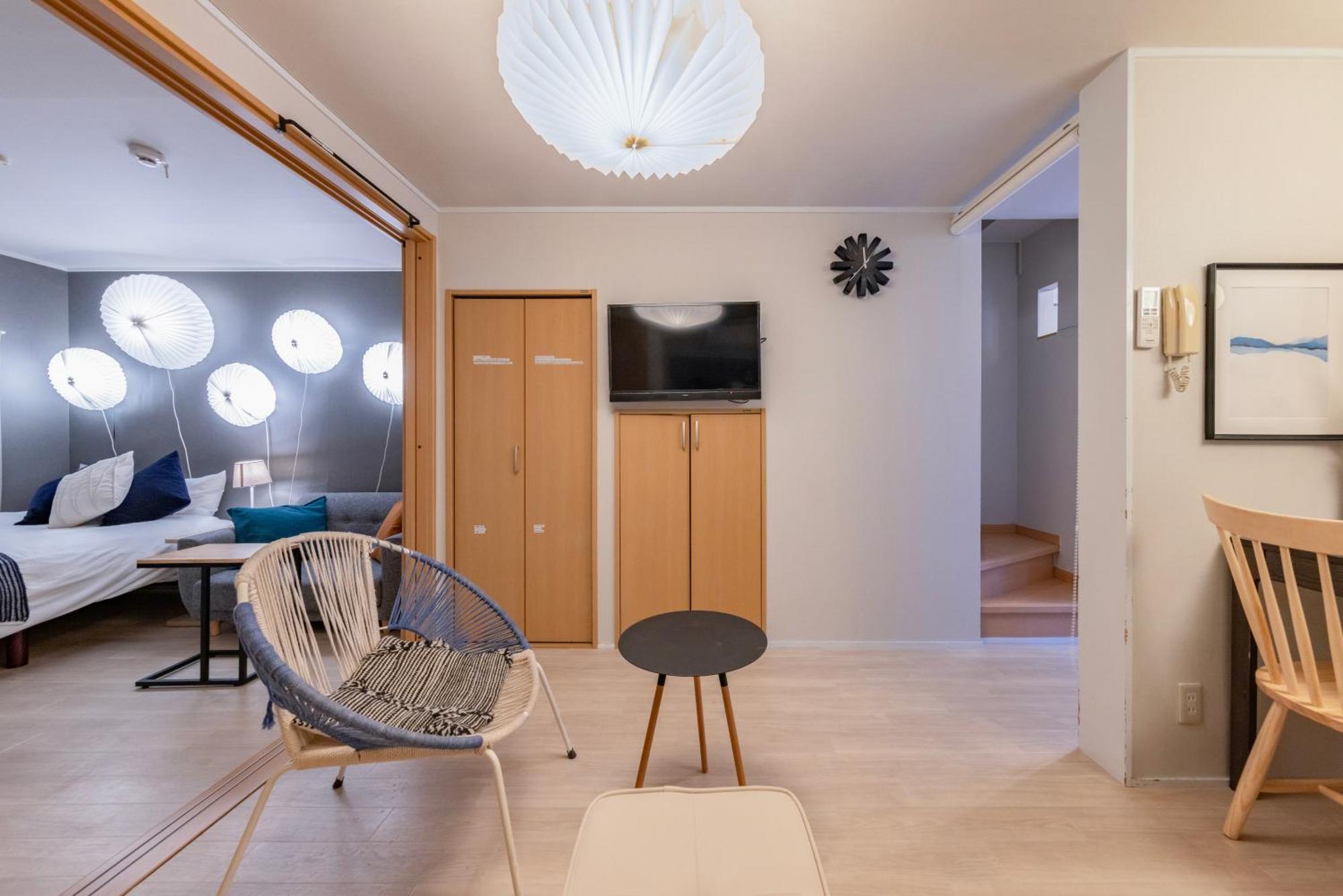 Ritz Place Nishikujo Осака Экстерьер фото